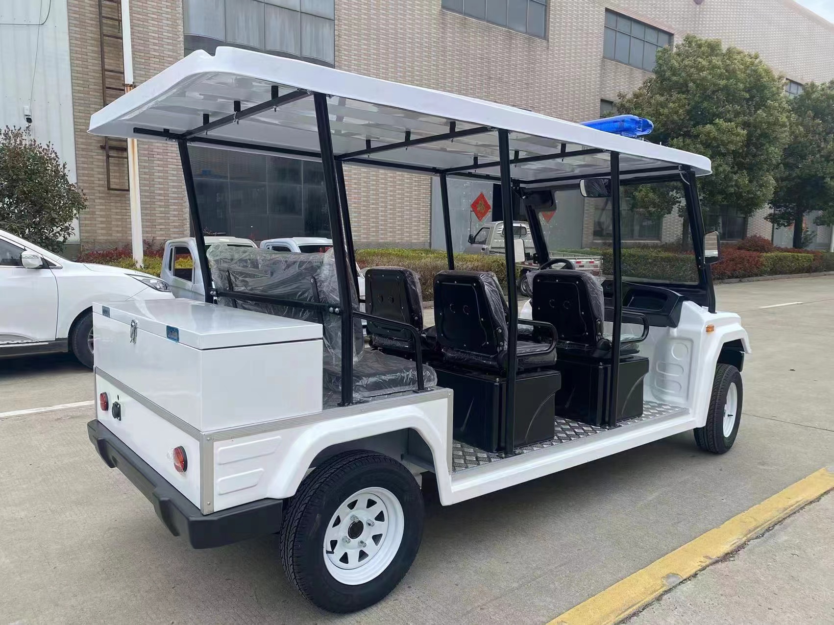 8座電動巡邏車